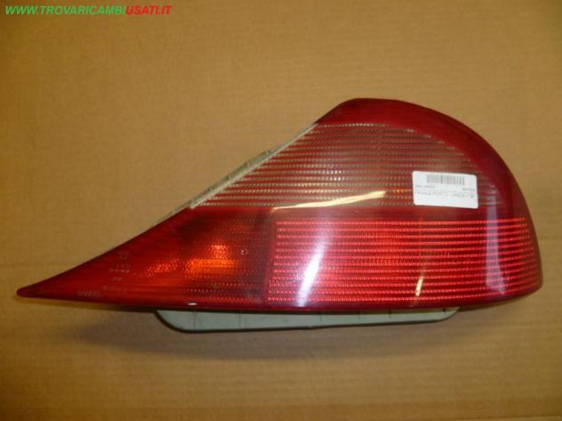 FANALE POST.D. LANCIA Y (840-SU/TA) (lis.)  Parti elettriche  Fanaleria  Fanali  Fanale post. sx. LANCIA - Y - 01-01-1996 - 01-04-2004