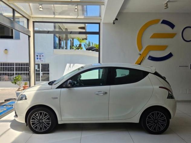 LANCIA Ypsilon 1.2 69 CV 5 porte GPL Ecochic Gold da €110,00 rif. 23929848 - Foto 4