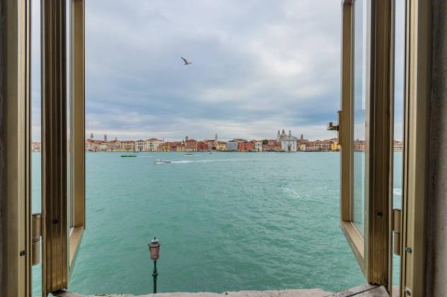 Appartamento di 139 m² con più di 5 locali in vendita a Venezia