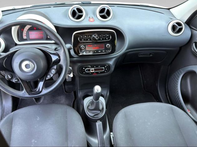 smart forfour II 1.0 Youngster 71cv my18 - Foto 9