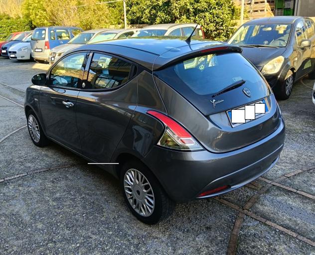 Lancia Ypsilon 1.2 69 CV 5 porte GPL Ecochic garanzia 12 mesi - Foto 8