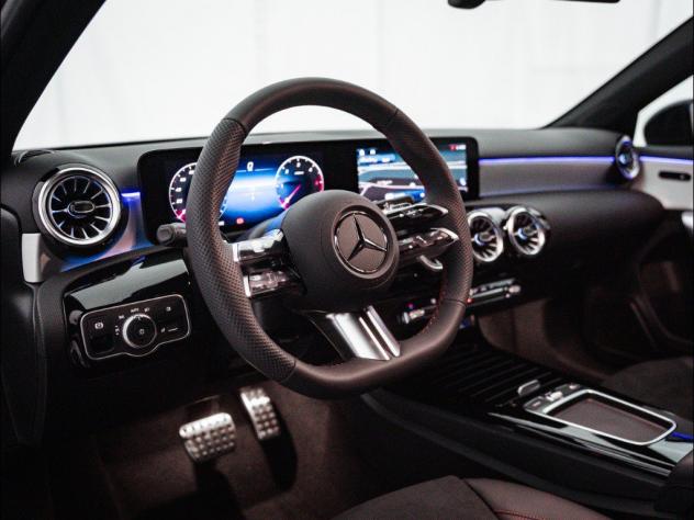Mercedes-Benz Classe A Classe A 180 d Automatic AMG Line ADVANCED PLUS - Foto 5
