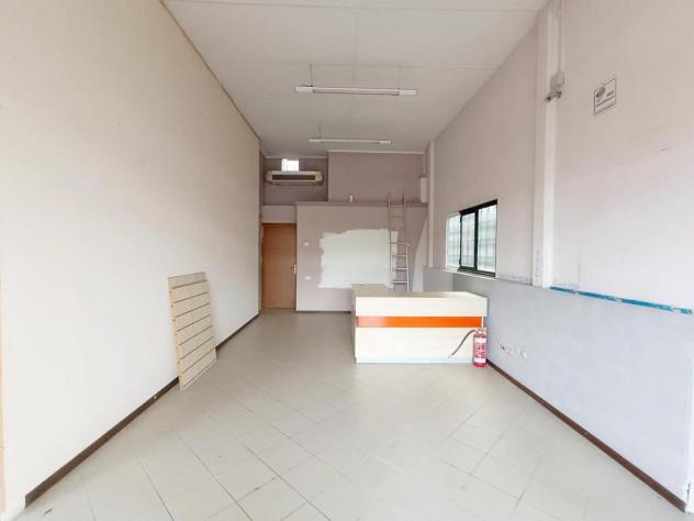 Locale comm.le/Fondo in affitto a Porcari 50 mq Rif: 1452081