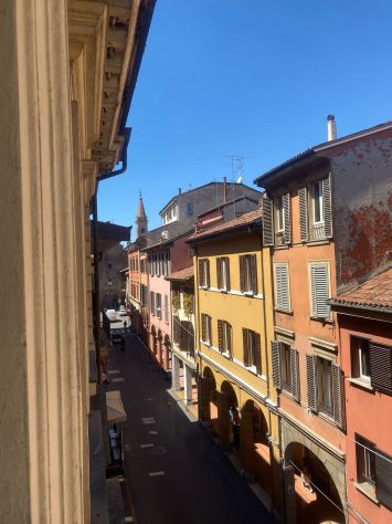 Stanza doppia in centro, zona universitaria