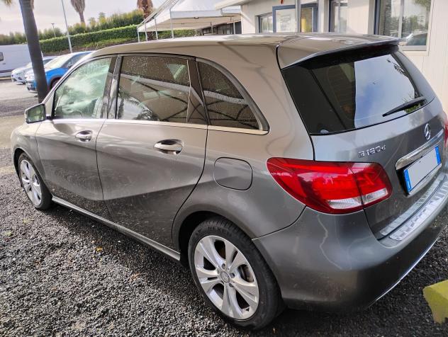 Mercedes-Benz Classe B B 180 d Automatic Sport - Foto 4
