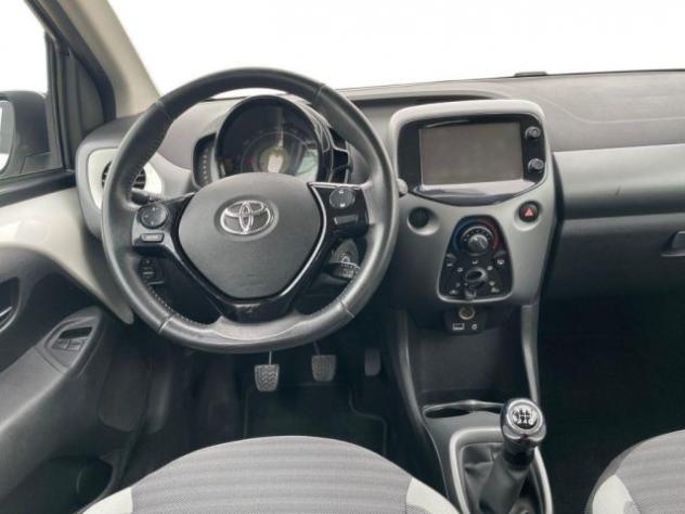 TOYOTA Aygo 1.0 VVT-i 72 CV 5 porte x-play rif. 23910635 - Foto 8