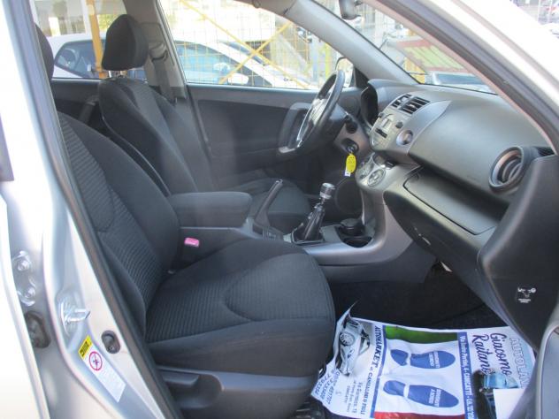 Toyota RAV 4 2.2 D-4D 136 CV MOLTO BELLA 2008 - Foto 4