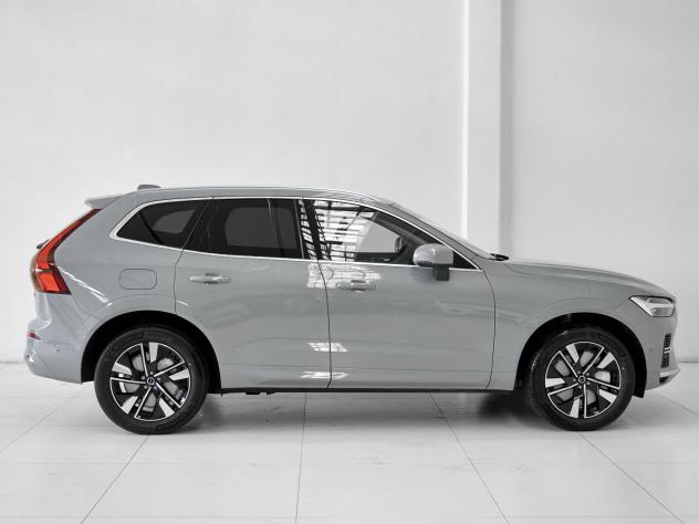 Volvo XC60 B5 AWD automatico Plus Bright - Foto 7
