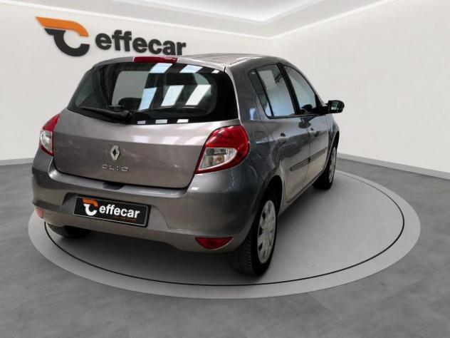 RENAULT Clio 1.2 16V 5 porte Luxe rif. 23930195 - Foto 6