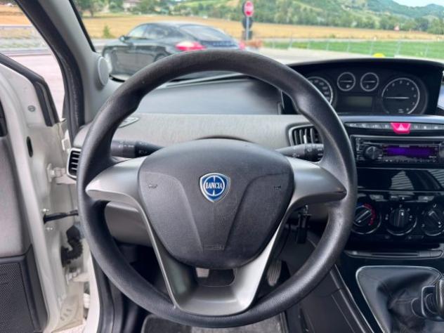 LANCIA Ypsilon 0.9 TwinAir 85 CV 5 porte Metano Ecochic Silver rif. 23873896 - Foto 9
