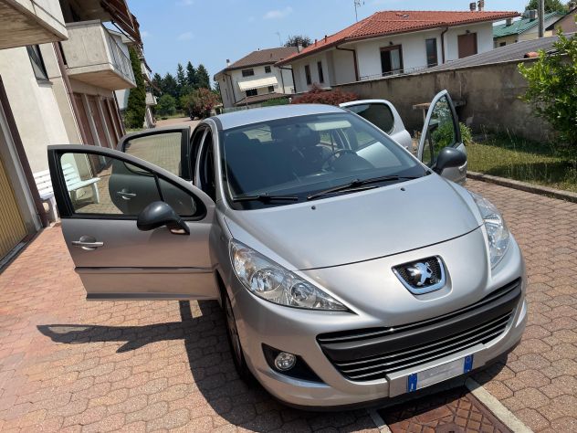 Auto ben tenuta con pochi chiolometri - Foto 3