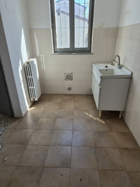 CASA INDIPENDENTE CON BOX ED AREA DI PERTINENZA - Foto 4
