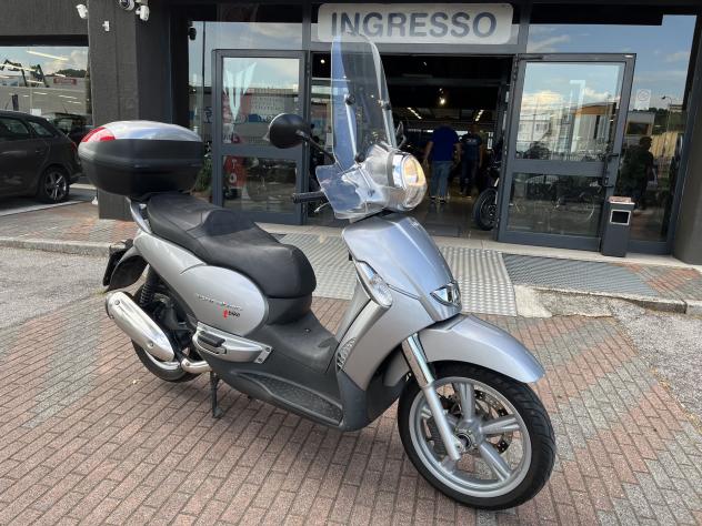 Aprilia Scarabeo 250 IE - Foto 2