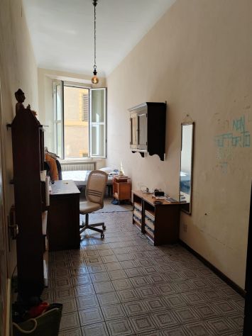 Siena. Stanze per studenti in centro città in via Roma