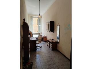 Siena. Stanze per studenti in centro città in via Roma