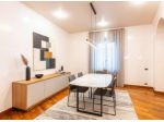 Appartamento di 190 m² con 5 locali in affitto a Milano