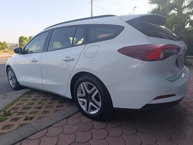 Ford Focus 1.5 EcoBlue 120 CV automatico SW Business - Foto 6