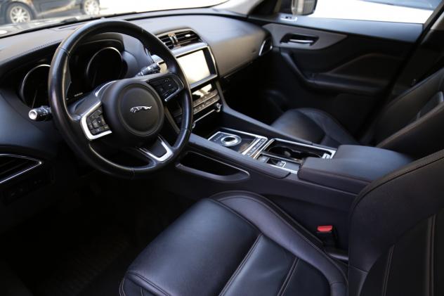 Jaguar F-Pace 2.0 D 180 CV AWD aut. Chequered Flag - Foto 5