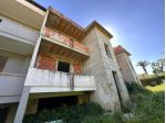 Villa in Via Figliarini