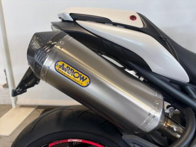 TRIUMPH Speed Triple 1050 SPEED rif. 24190141 - Foto 10