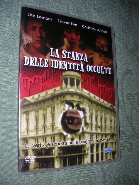 LA STANZA DELLE IDENTITA' OCCULTE