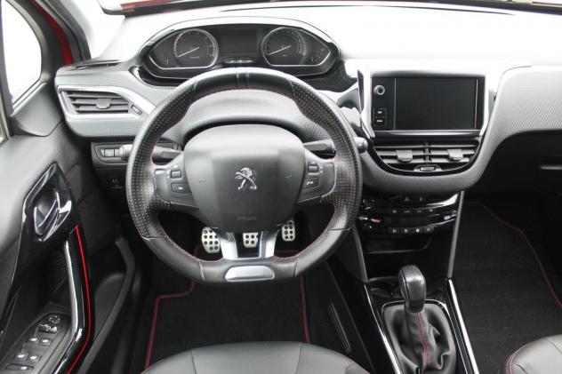 Peugeot 2008 PureTech Turbo 110cv GT Line S/S - Foto 7