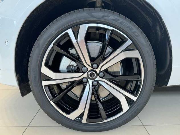 Volvo XC60 T6 RECHARGE PLUG-IN HYBRID ULTRA DARK AWD - Foto 3