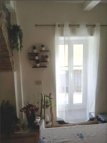 Imperia primo entroterra appartamento ind. ristrutturato € 116.000 - Foto 10