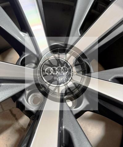 Cerchi e pneumatici 21 originali Audi Q8 - Foto 9
