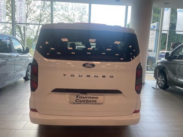 FORD Tourneo Custom 320 L2 TITANIUM 2.0TDCI 136CV 9 POSTI rif. 24198133 - Foto 5