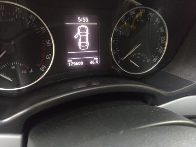 Skoda Octavia 1.6 TDI CR F.AP. Wagon Comfort - Foto 9