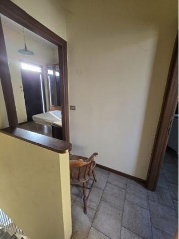 Porzione di casa indipendente con box e rustico su due livelli - Foto 6