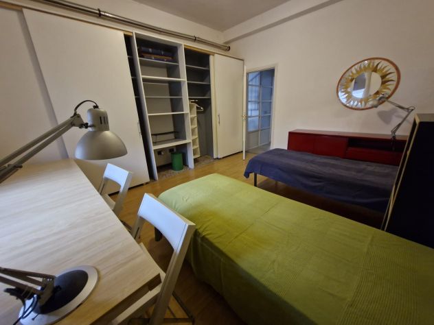 2 POSTI LETTO IN CAMERA CON BAGNO AUTONOMO 360euro/mese spese Incluse caduno - Foto 5