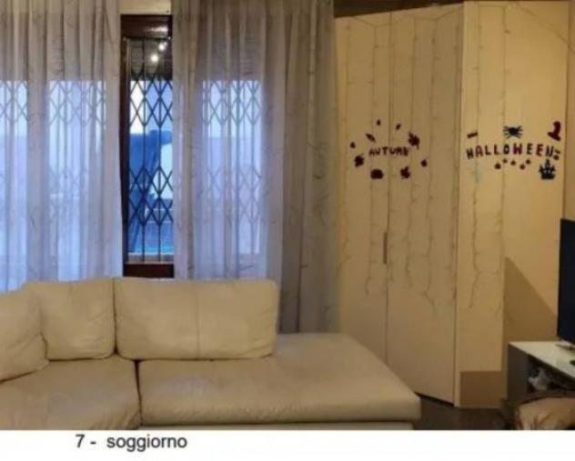 Immobile in asta di 149 m² con più di 5 locali e box auto in vendita a Padova - Foto 12