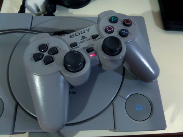 Joypad Playstation SCPH 1180 (anno 1997) analogici concavi, raro! - Foto 2