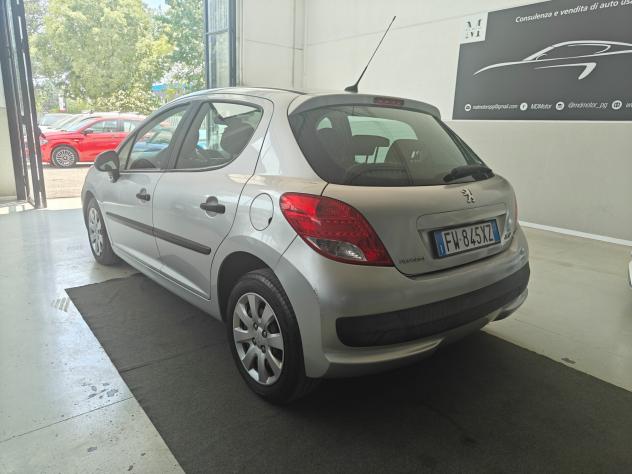 Peugeot 207 1.4 8V 75CV 5p. X Line - Foto 4