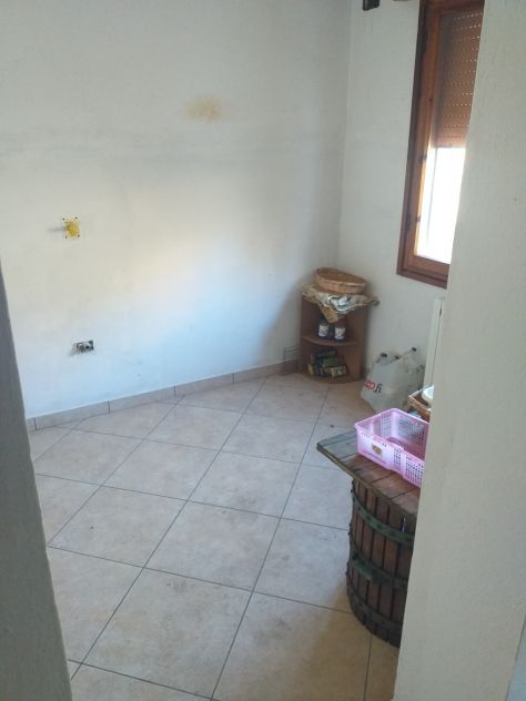 Offro vendita immobile zona panoramica tranquilla e soleggiata - Foto 7