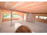 CASA INDIPENDENTE di 7 vani e di 320 mq (MONTEBELLUNA) rif. PCS55A