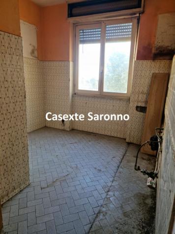QUADRILOCALE DA RISTRUTTURARE NEL CENTRO DI SOMMA LOMBARDO - Foto 8