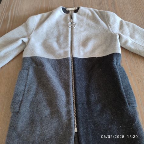 Giaccone donna Givenchy grigio - Foto 6