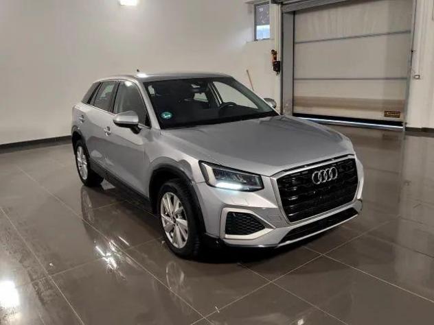 AUDI - Q2 - 35 TFSI S tronic Business Advanced - Foto 2