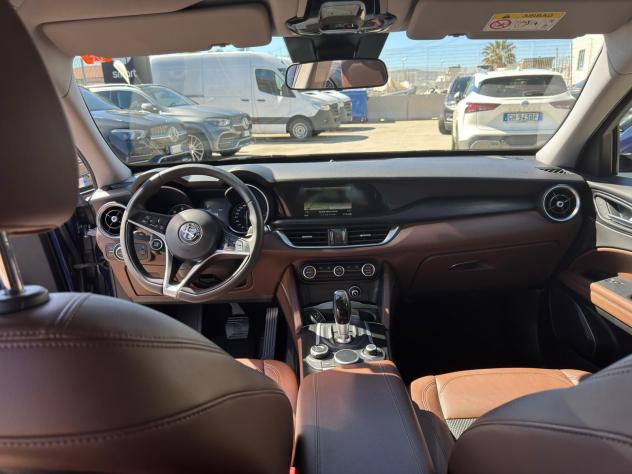 Alfa Romeo Stelvio 2.2 Turbo Diesel 180CV AT8 RWD Executive - Foto 9
