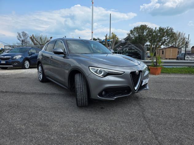 Alfa Romeo Stelvio 2.2 Turbodiesel 210 CV AT8 Q4 Executive - Foto 3