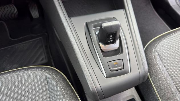 Renault Captur II 2024 1.8 full hybrid E-Tech 160cv Techno - Foto 10