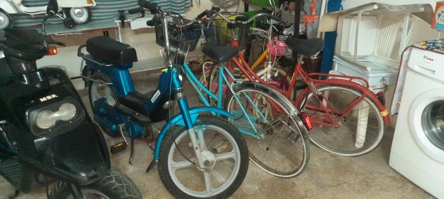 PIAGGIO SI VINTAGE DEL 1982 FUNZIONANTE VENDO EURO 500 COME DA