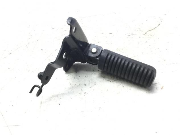 YAMAHA T-MAX XP 500 PEDANA POGGIAPIEDE POSTERIORE DESTRA E STAFFA SUPPORTO 2001 - Foto 3