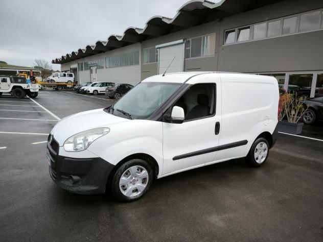 Fiat Dobl1.6 MJT 105CV PC-TN Cargo Lamierato SX