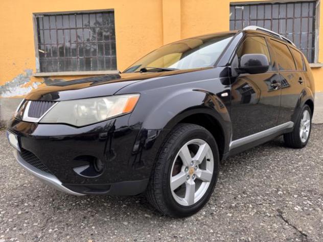 MITSUBISHI Outlander 7 posti 2.0 DI-D Intense DPF rif. 23761786