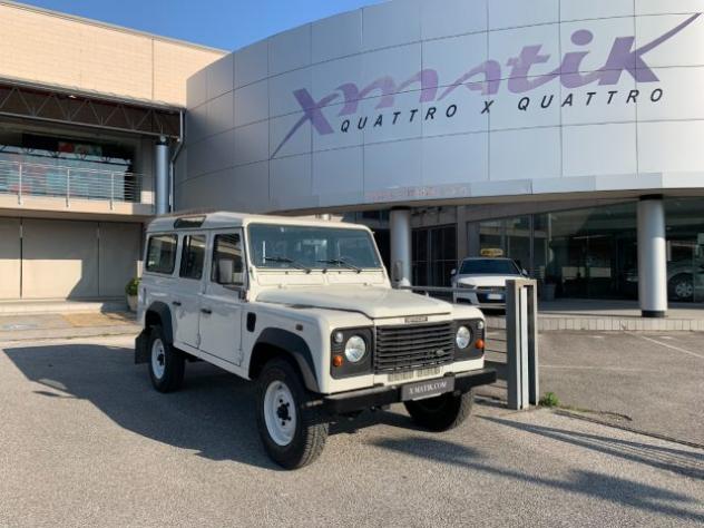 LAND ROVER Defender 110 2.5 Td5 cat Station Wagon 9 POSTI rif. 23949092
