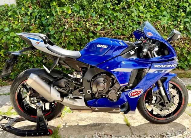 YAMAHA R1 IMMATRICOLAZIONE 12/2022 COME NUOVA – 1.641 Km